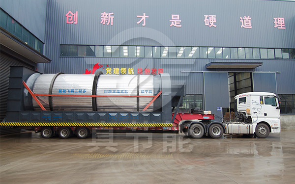 新型污泥干燥機(jī)運(yùn)輸現(xiàn)場 新型污泥干燥機(jī)運(yùn)輸現(xiàn)場