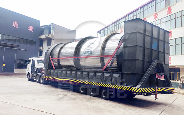 低溫污泥干燥設(shè)備運(yùn)輸現(xiàn)場(chǎng) 低溫污泥干燥設(shè)備運(yùn)輸現(xiàn)場(chǎng)